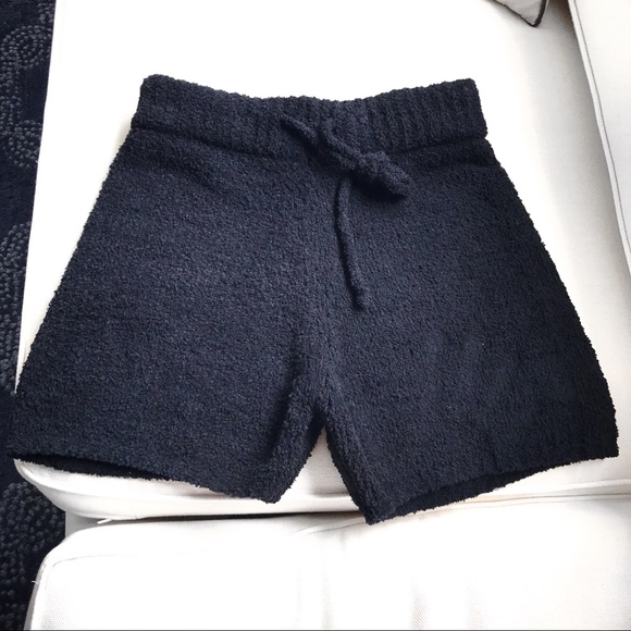 🖤 BLACK FLUFFY KNIT RELAXED SHORTS! - Picture 5 of 9